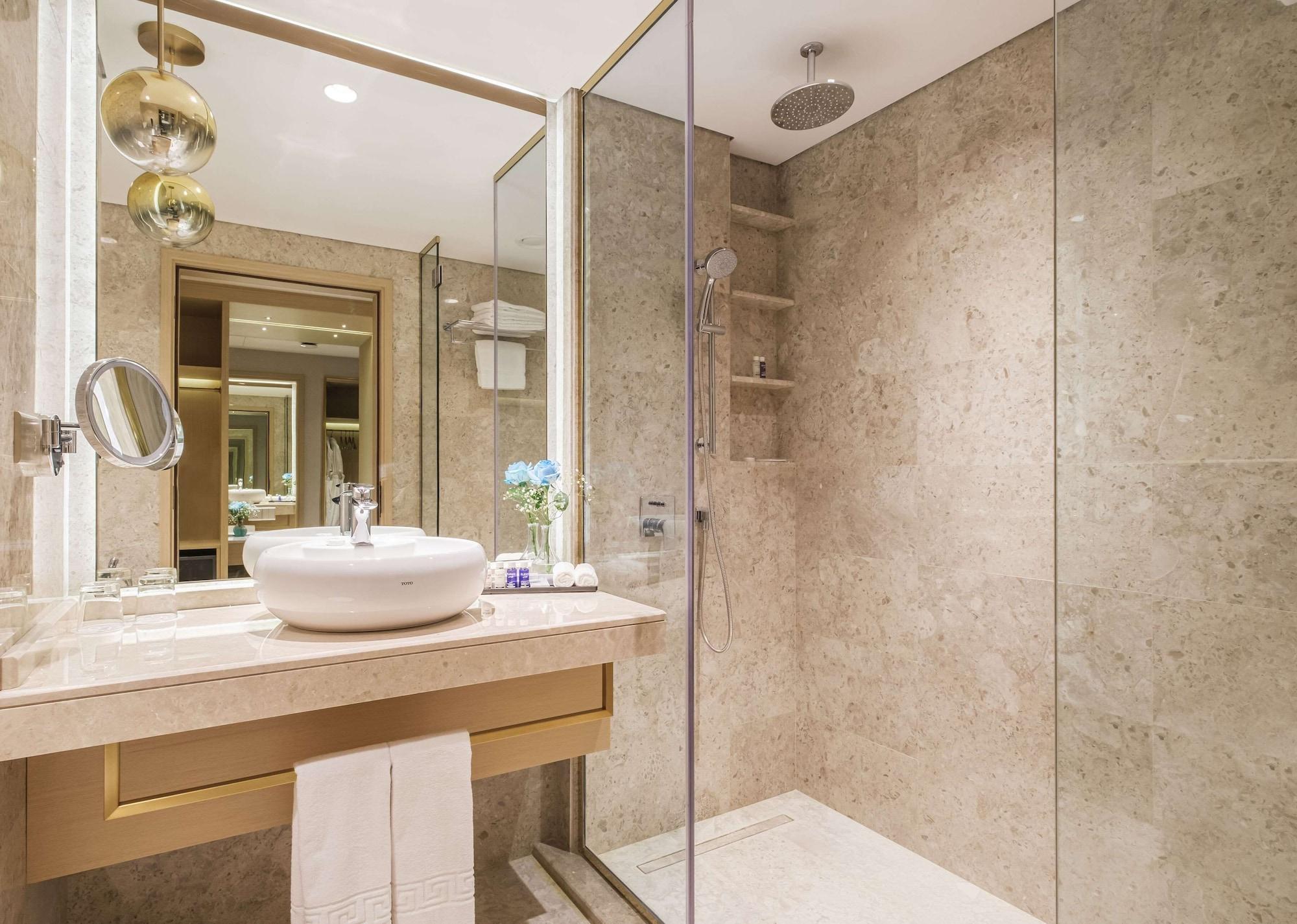 Maani Muscat Hotel & Suites 外观 照片