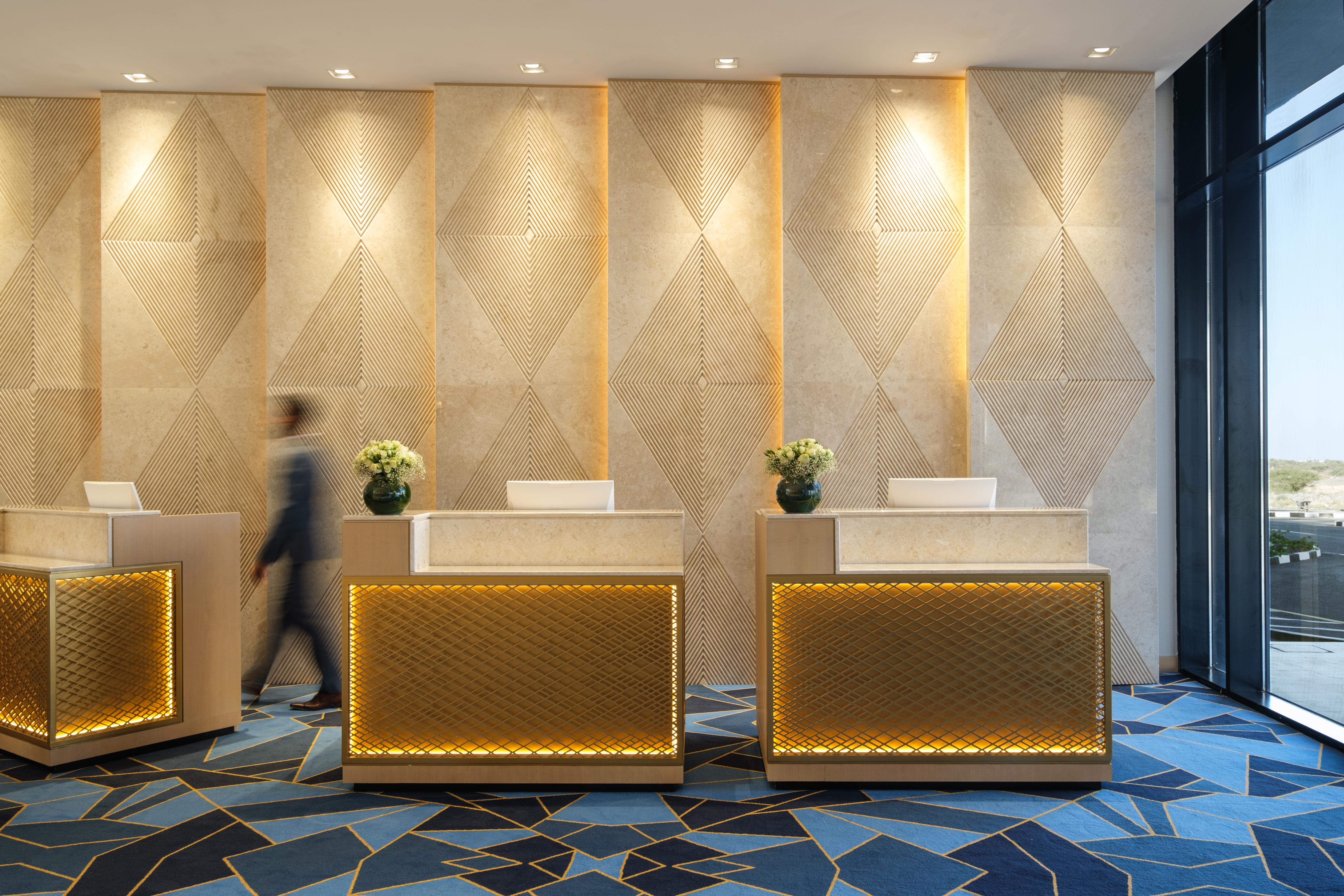 Maani Muscat Hotel & Suites 外观 照片