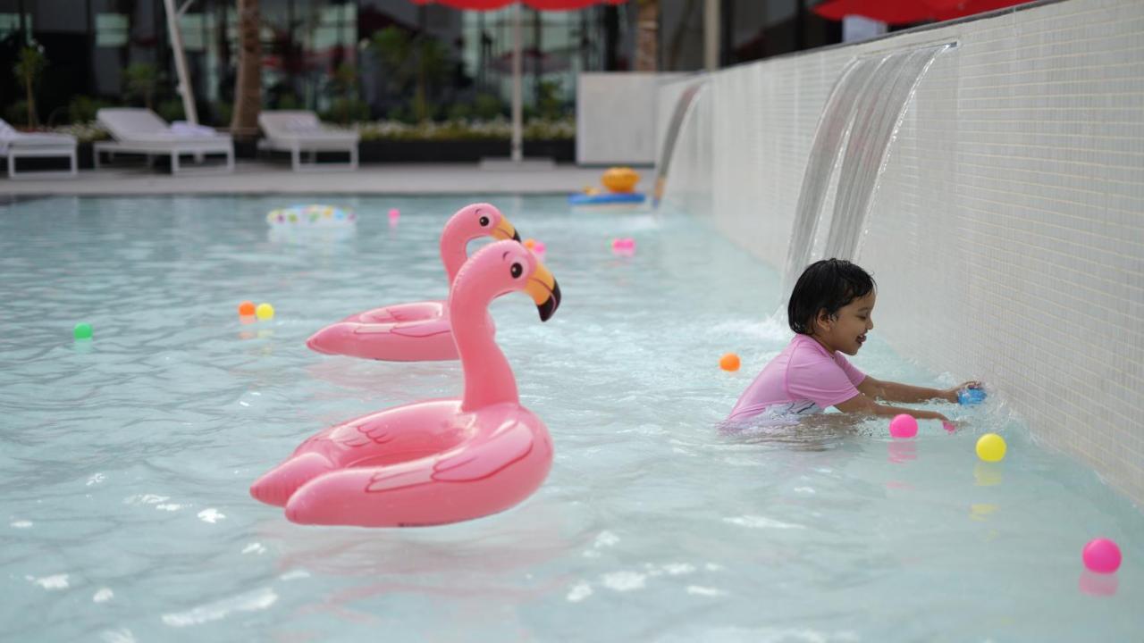 Maani Muscat Hotel & Suites 外观 照片