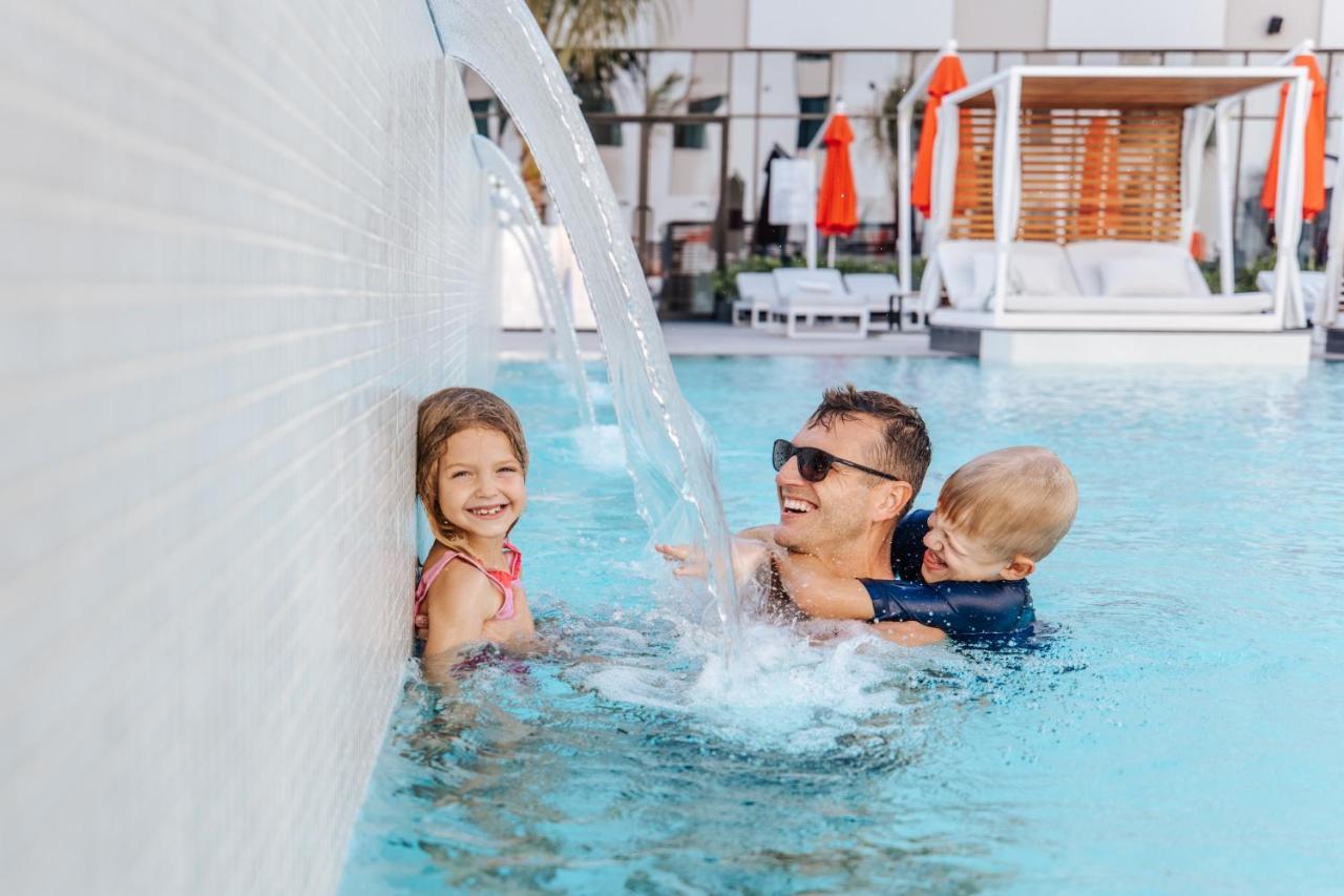 Maani Muscat Hotel & Suites 外观 照片