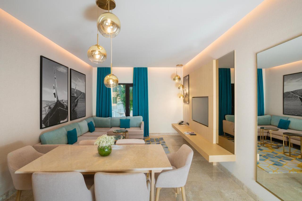 Maani Muscat Hotel & Suites 外观 照片
