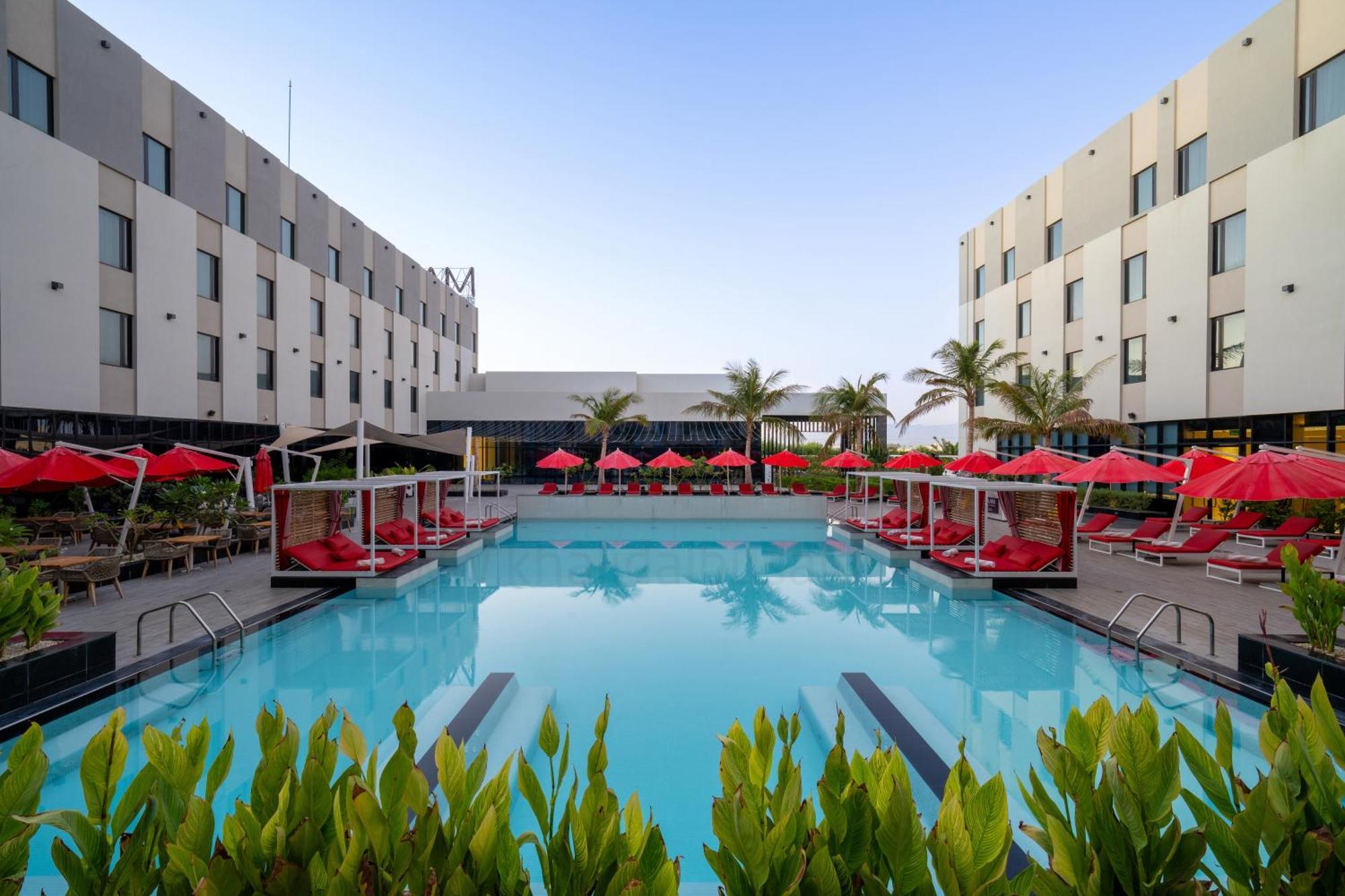 Maani Muscat Hotel & Suites 外观 照片